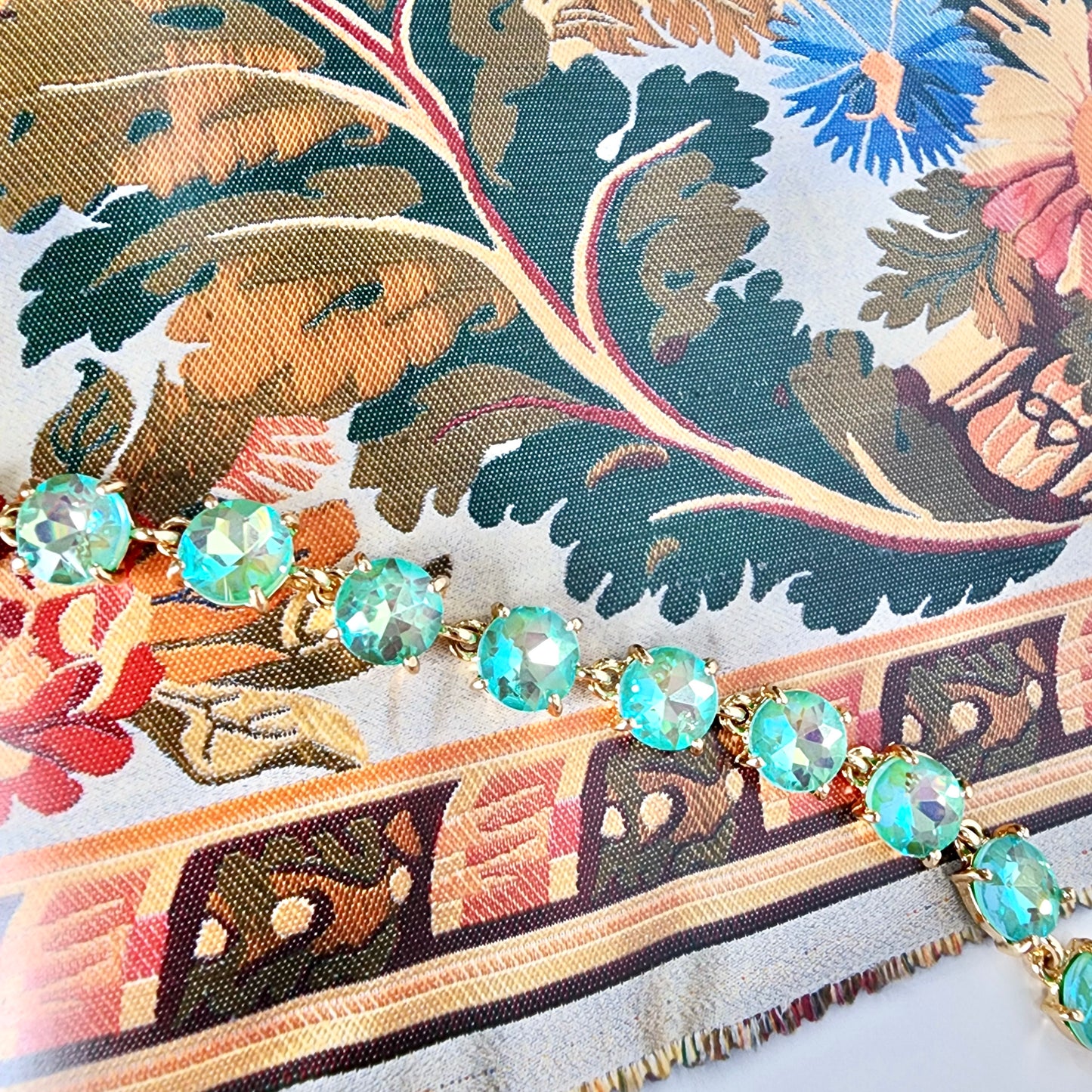 The Diaz- Round Gemstone Bracelet