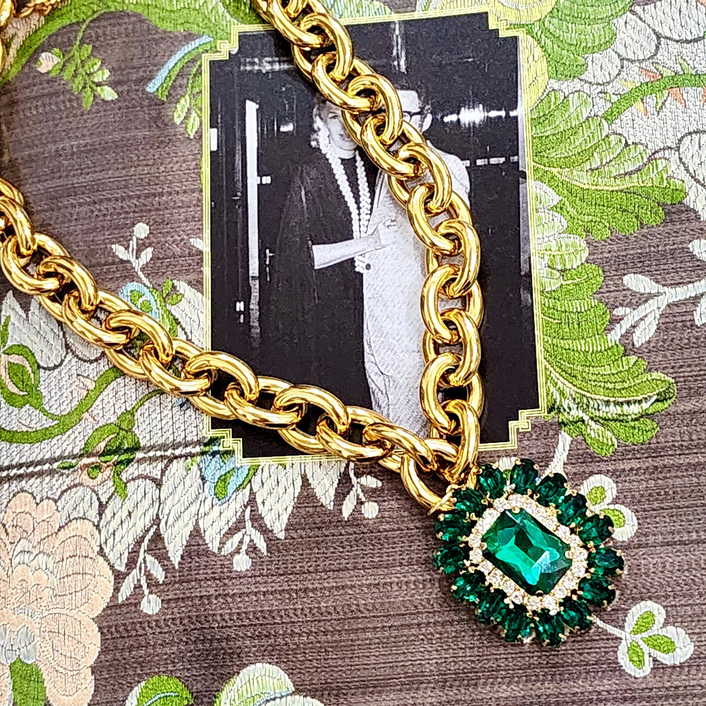 Old Money Emerald Maximalist Necklace