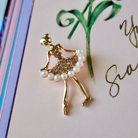 The Curtain Call Brooch