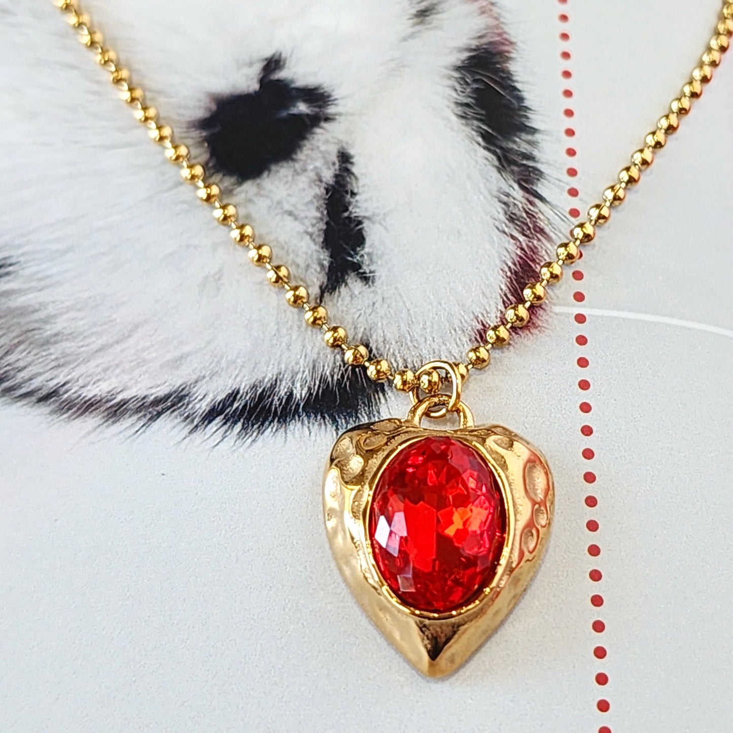 The Rouge Crystal Necklace