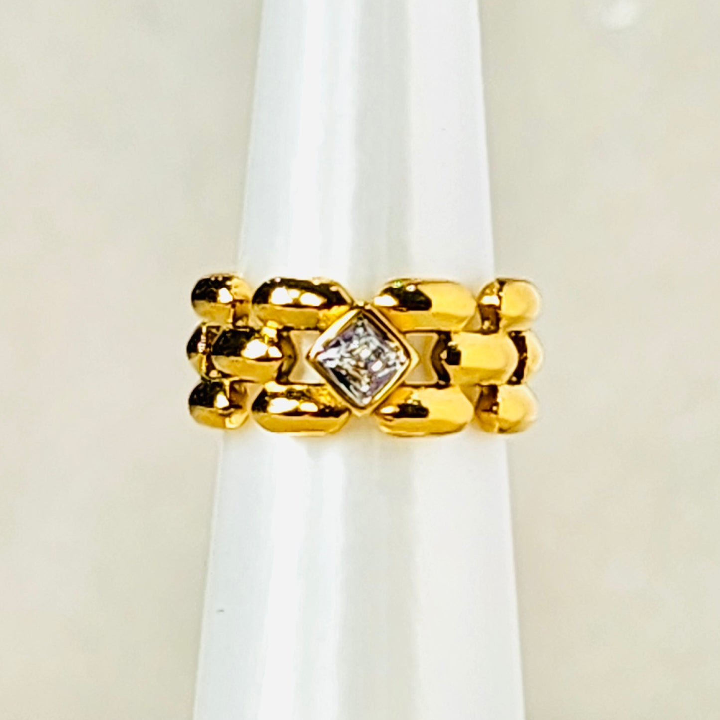 Sloane Ring