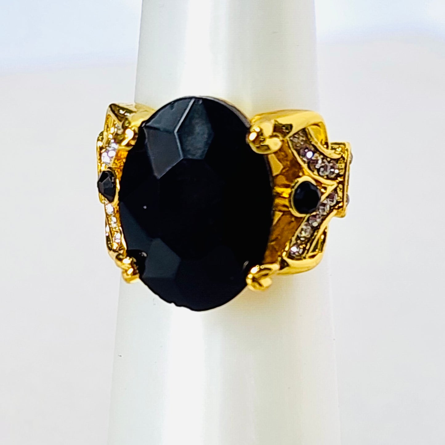 The Veronica-Black