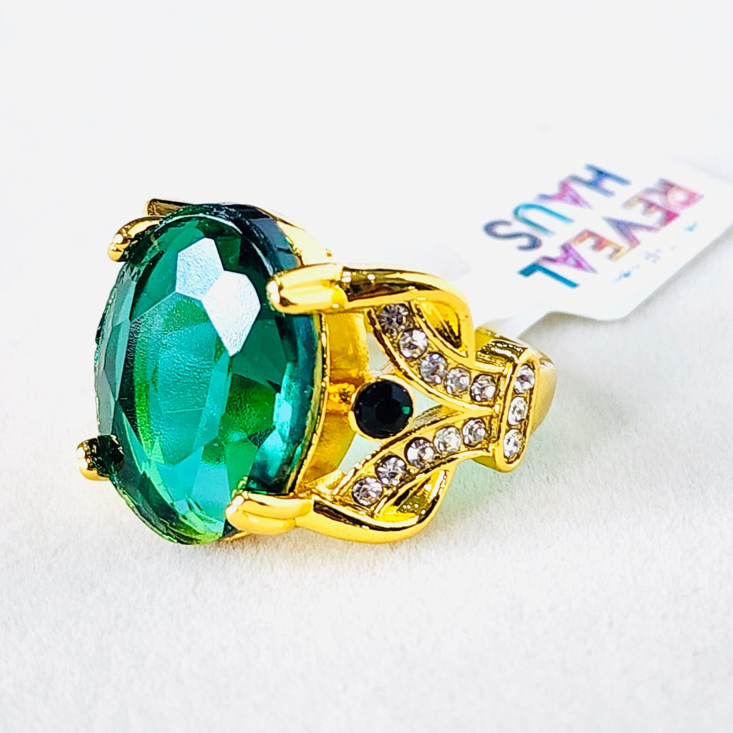 The Veronica-Green Ring