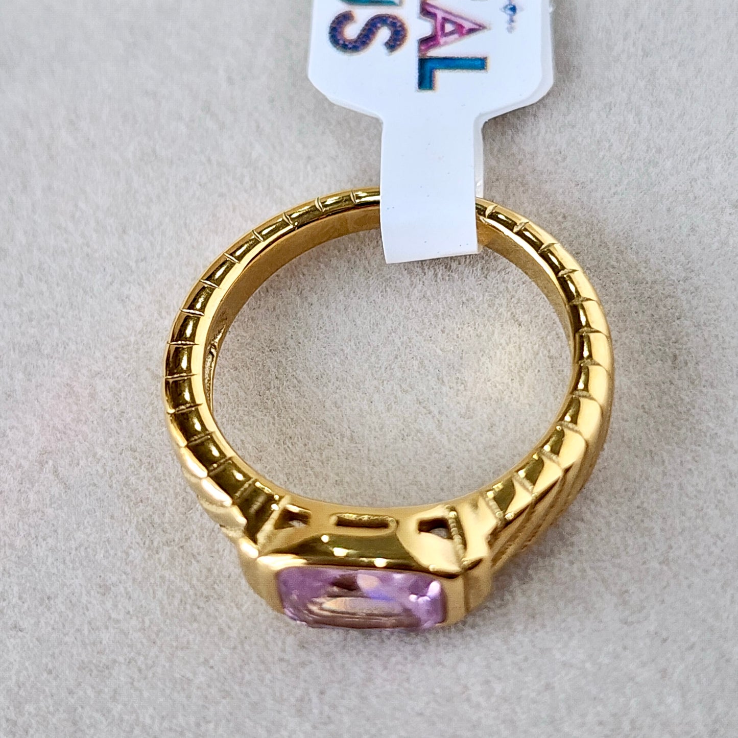 The Ring Dorthy- Pink