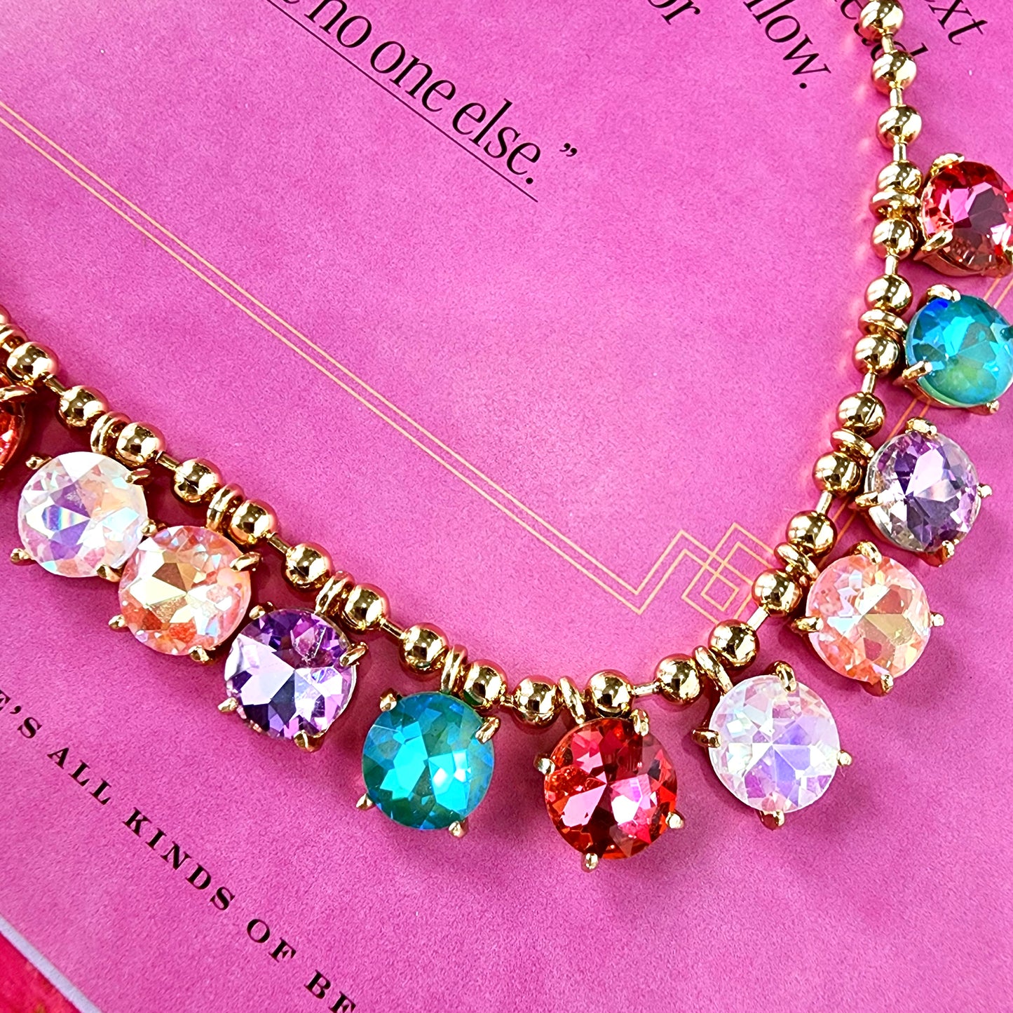 The Swift- Necklace Round