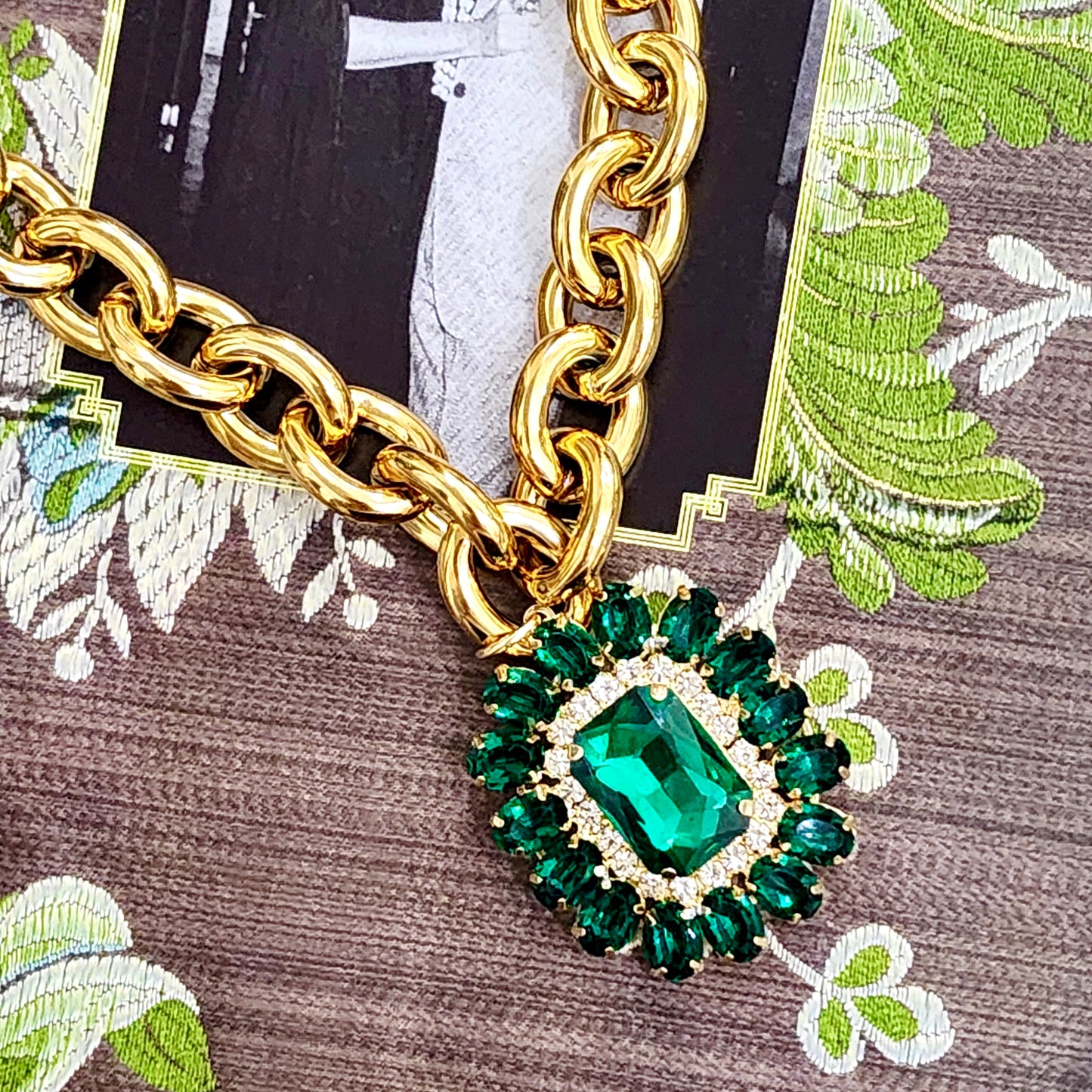 Old Money Emerald Maximalist Necklace