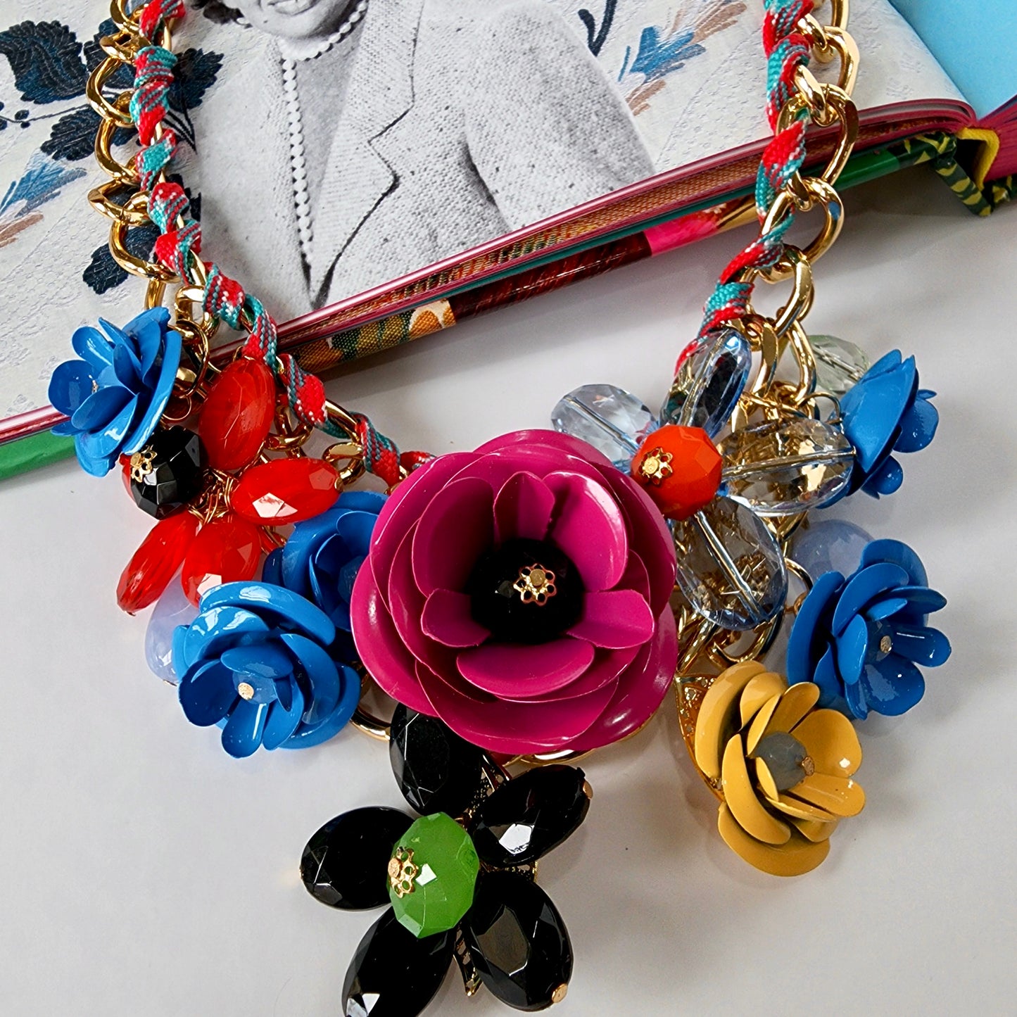 The Dutch Necklace