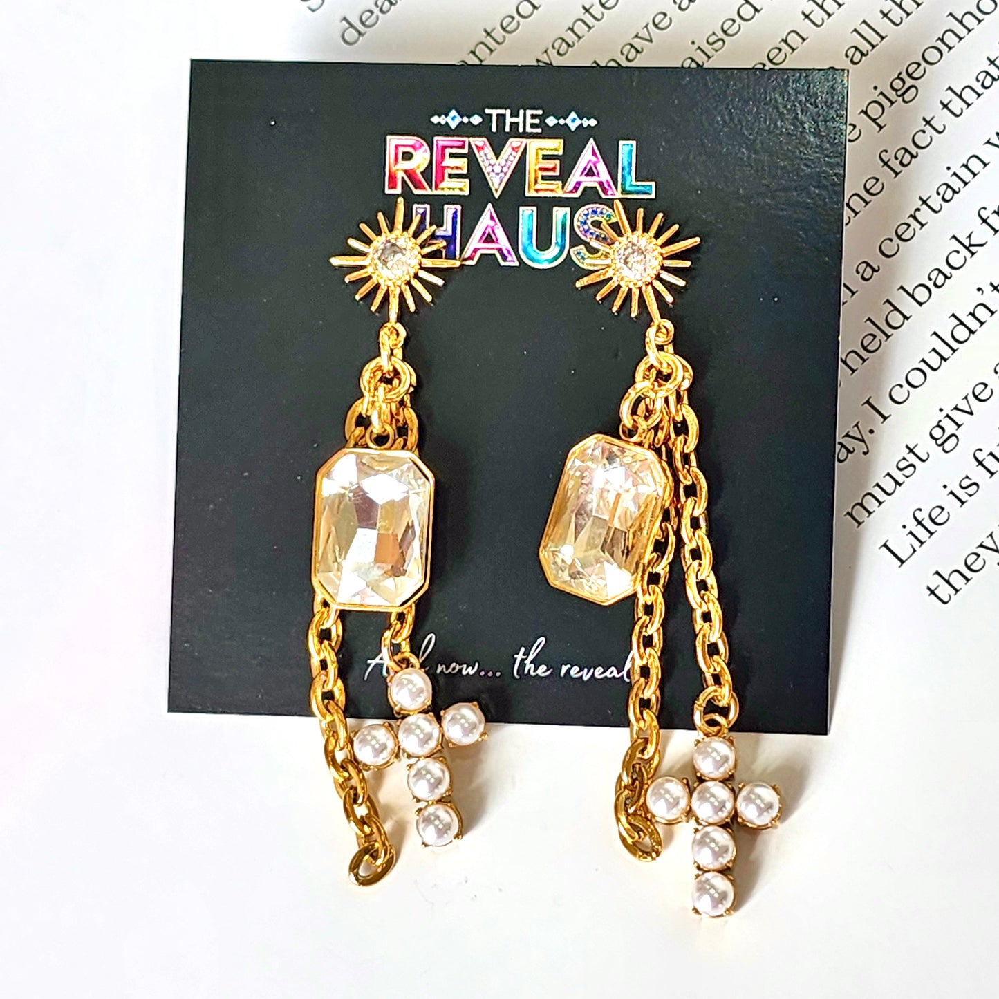The Grace Crystal & Pearls Earrings