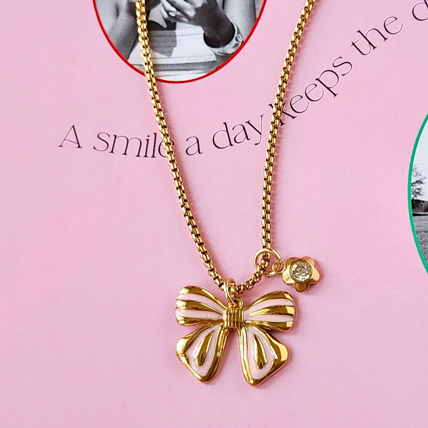 Blushed Bow Necklace