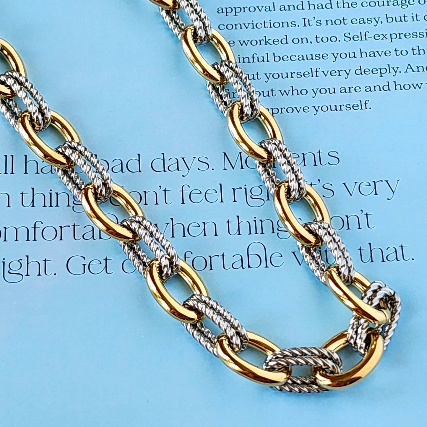 Linked Up Chain Necklace
