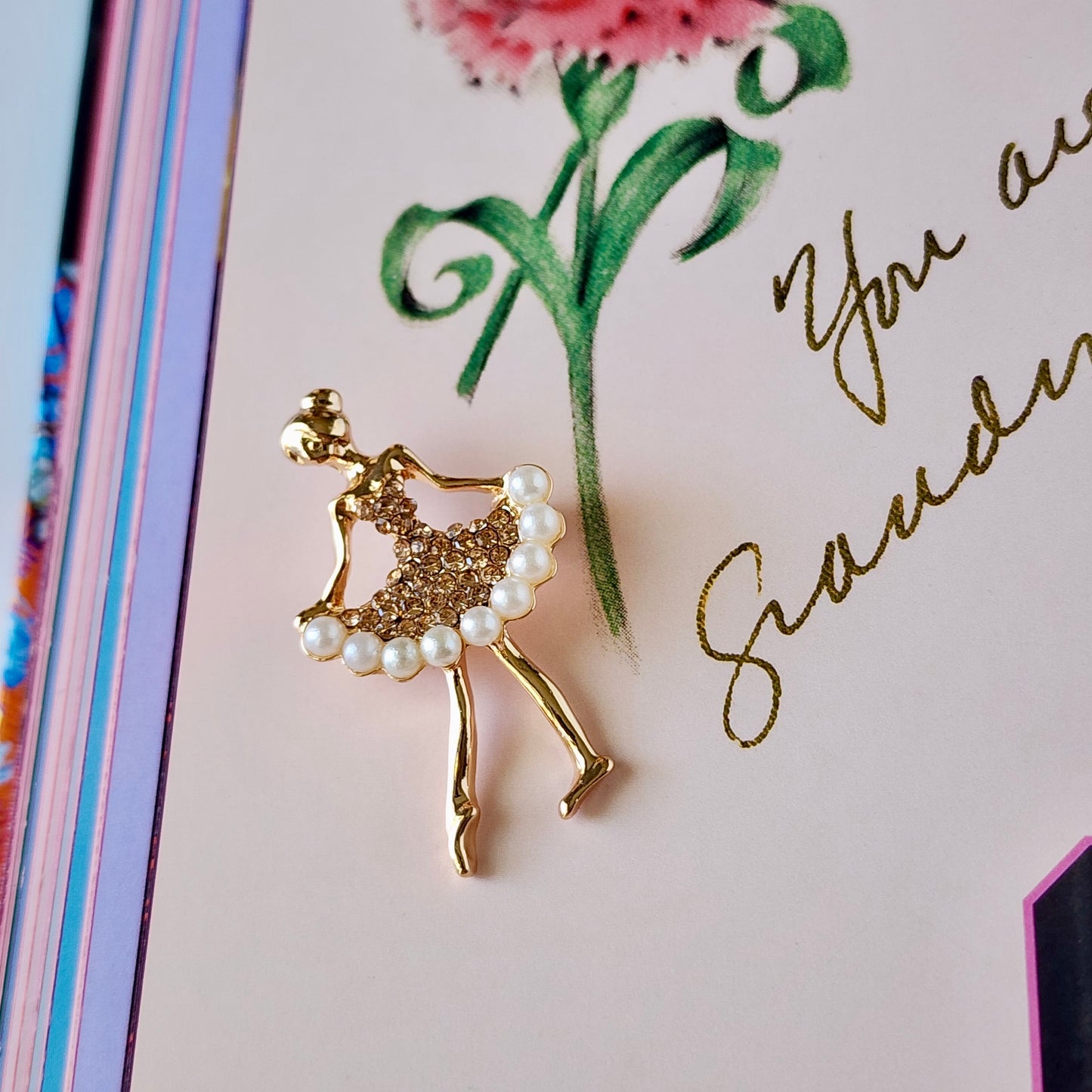 The Curtain Call Brooch
