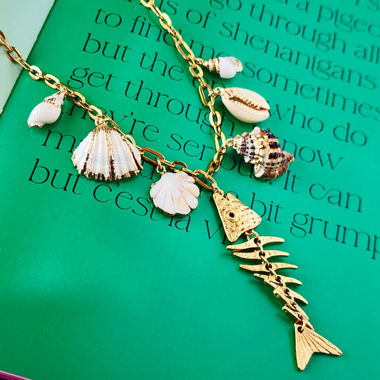 Off the Hook Necklace