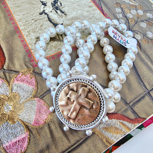 Cross Boss Pearl Bracelet