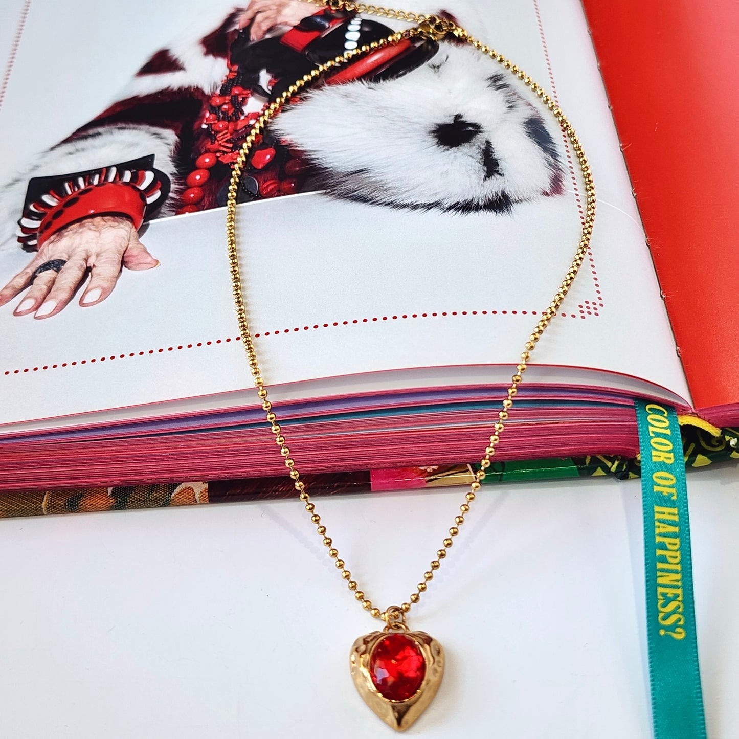 The Rouge Crystal Necklace