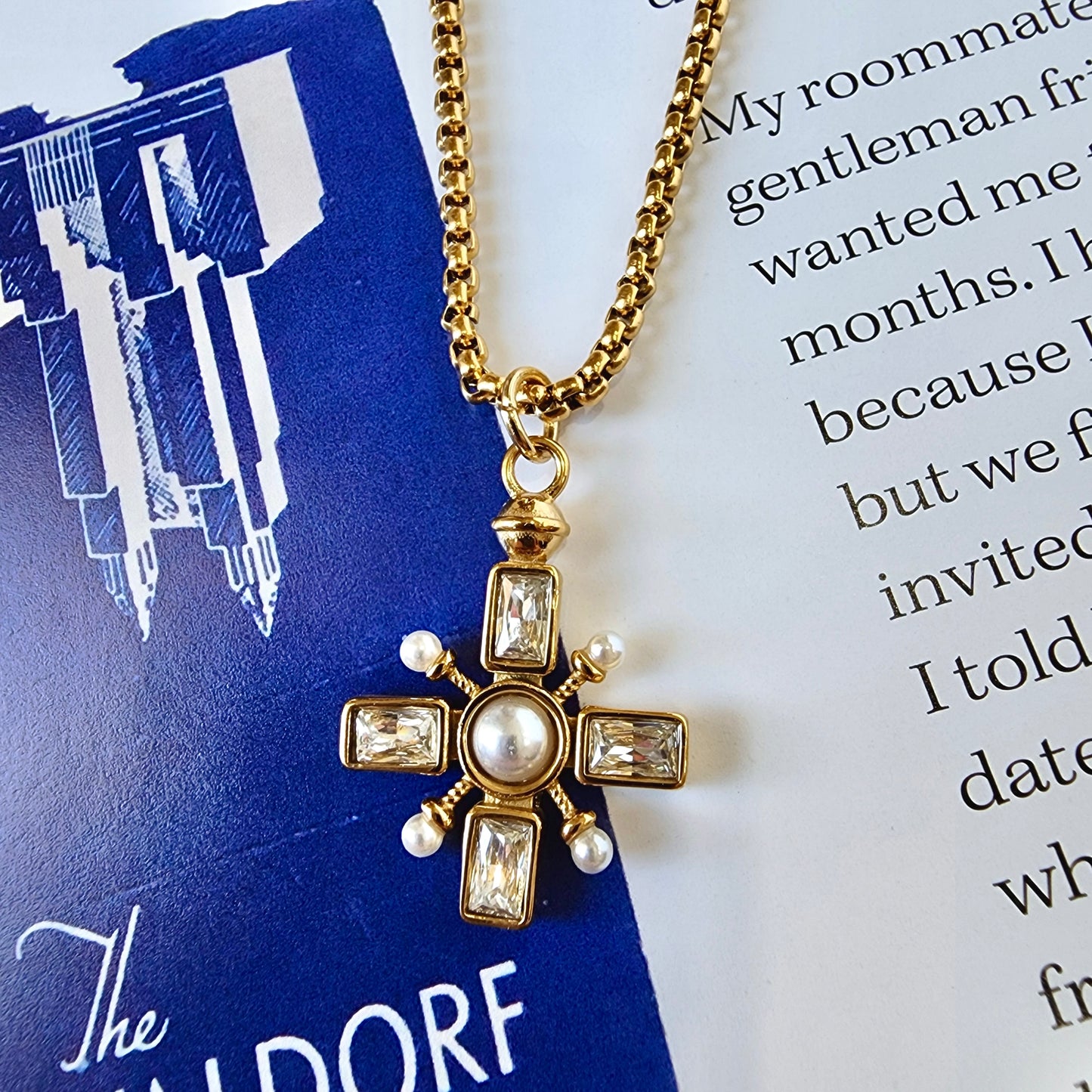 Radiant Hour Crystal Pearl Necklace