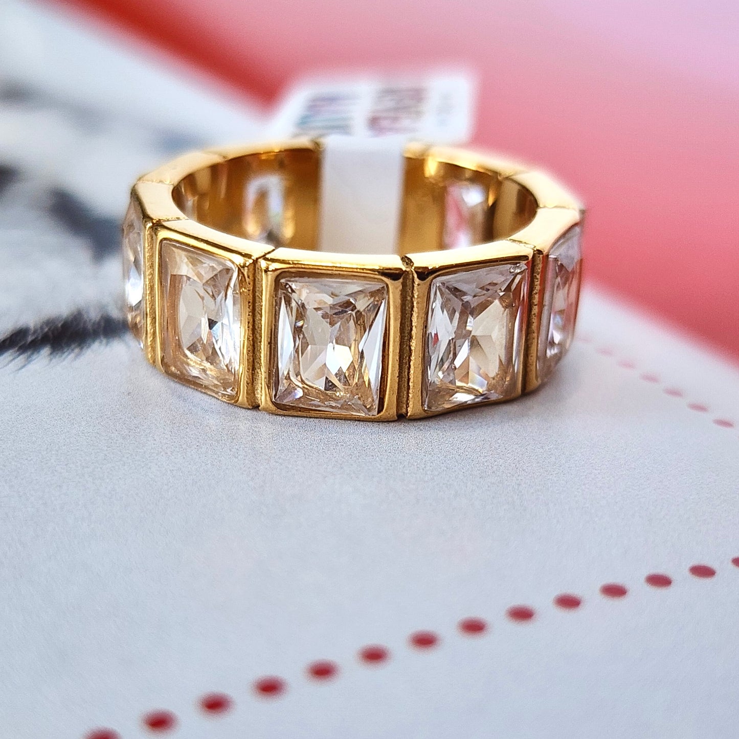 Front & Center Ring