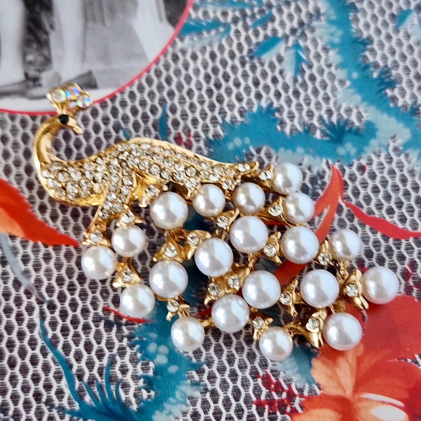 The Marabou Brooch
